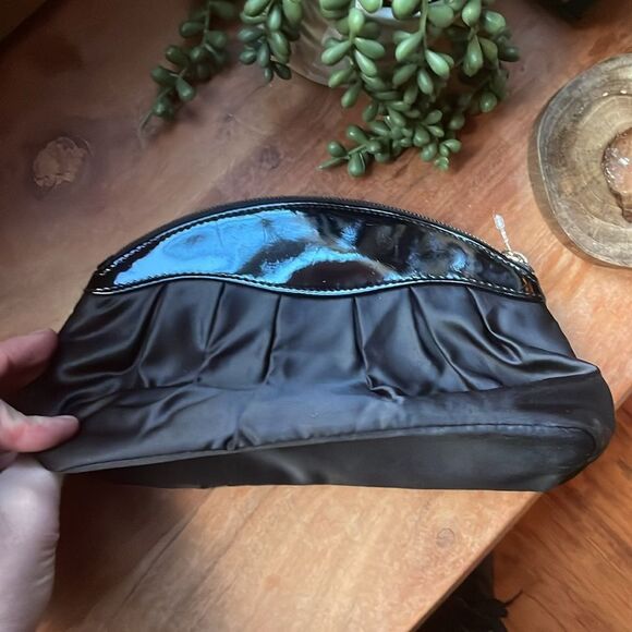 Dior perfume zipper pouch - Picture 5 of 16